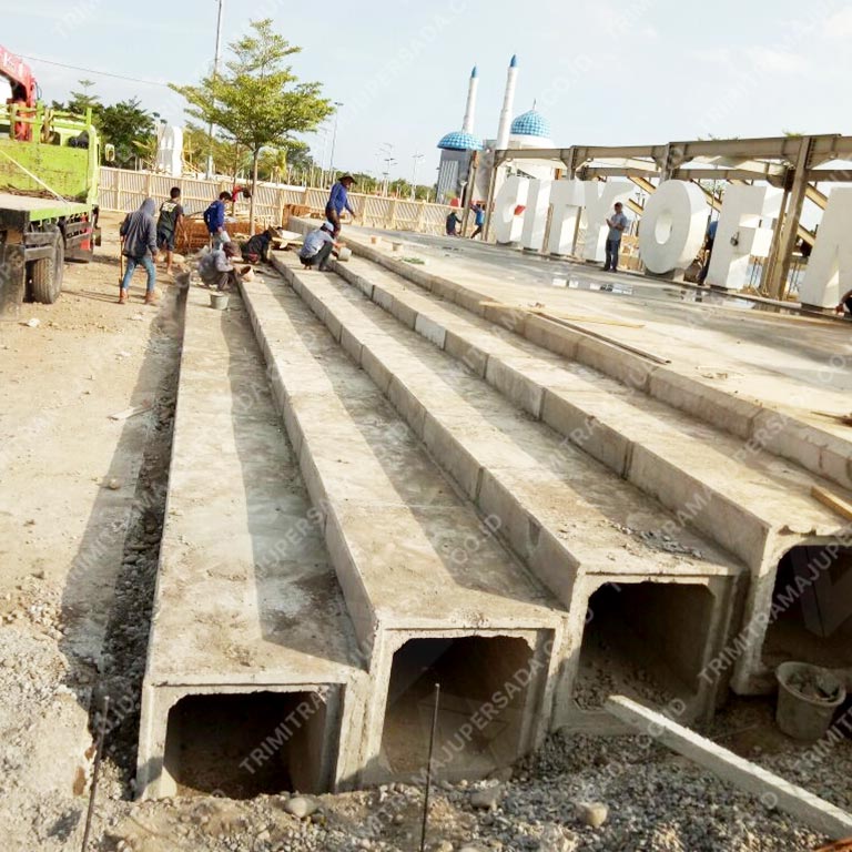 Project Anjungan Pantai Losari Pemasangan Box Culvert